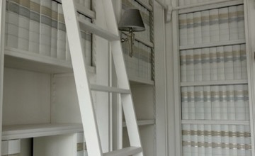 Decorative book spine stylization