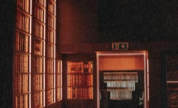 Decorative book spine stylization