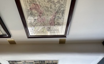 Decorative book spine stylization